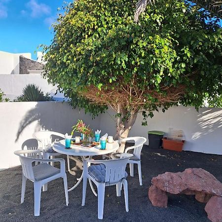 Studio In Playa Blanca Apartment Exterior photo